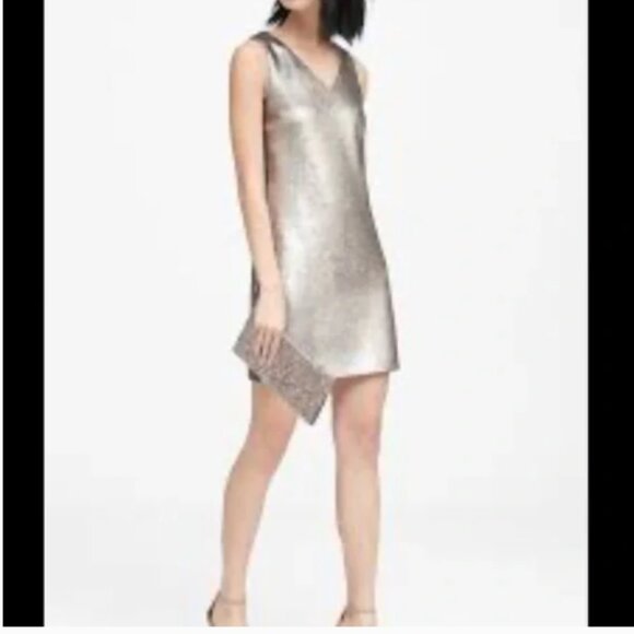 Robe Noire Mini Sans Manches Banana Republic - Taille 8 - Fermeture éclair Or